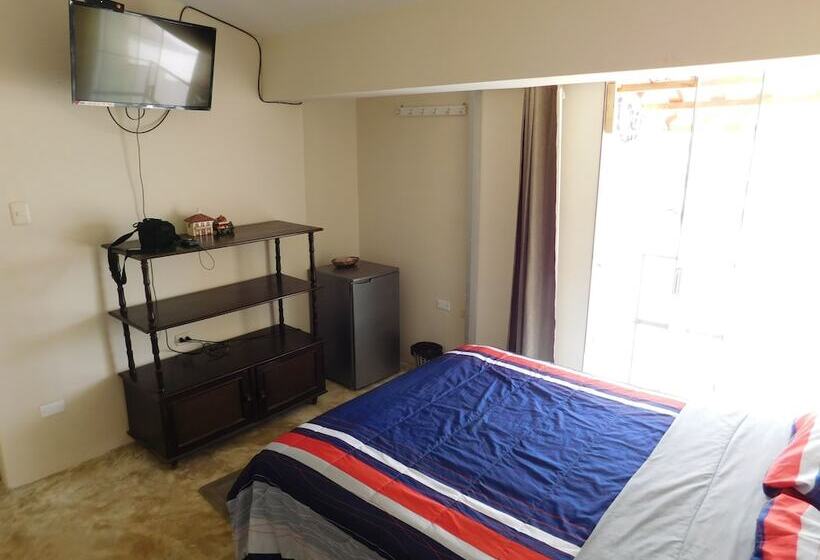 فندق Nuna Chak Hostel & Café