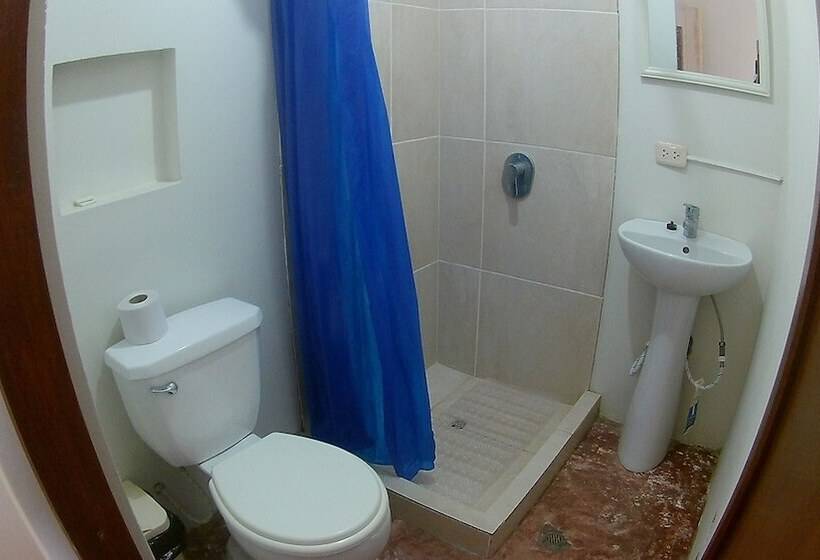 فندق Nuna Chak Hostel & Café