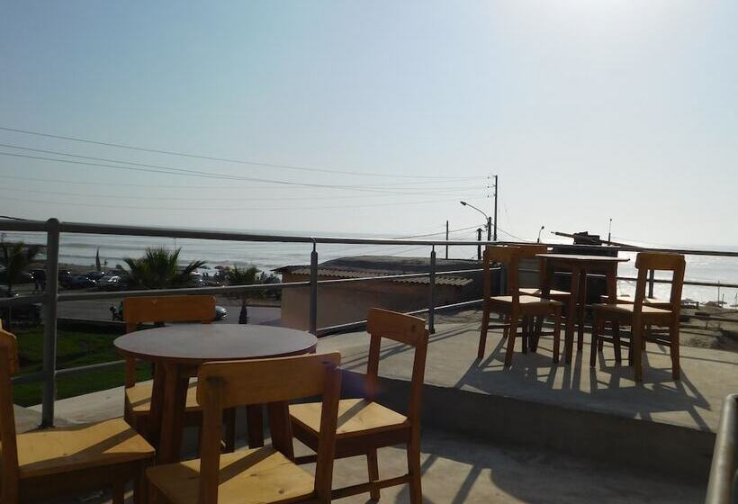 فندق Nuna Chak Hostel & Café