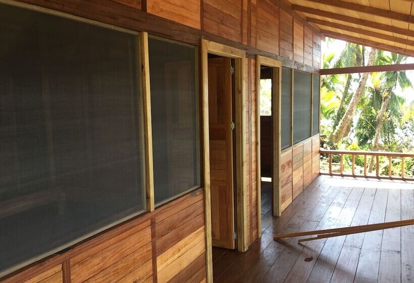 هتل Pacific Lodge