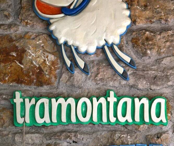 ホテル Pansion Tramontana