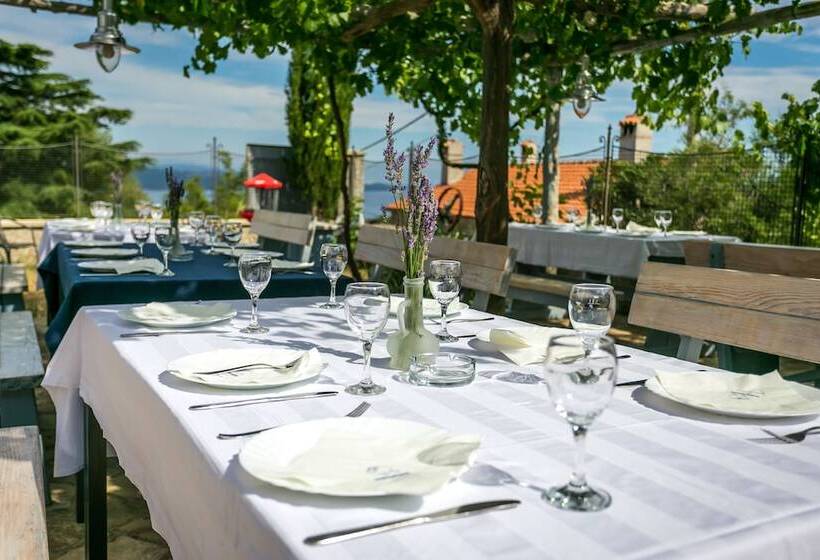 ホテル Pansion Tramontana