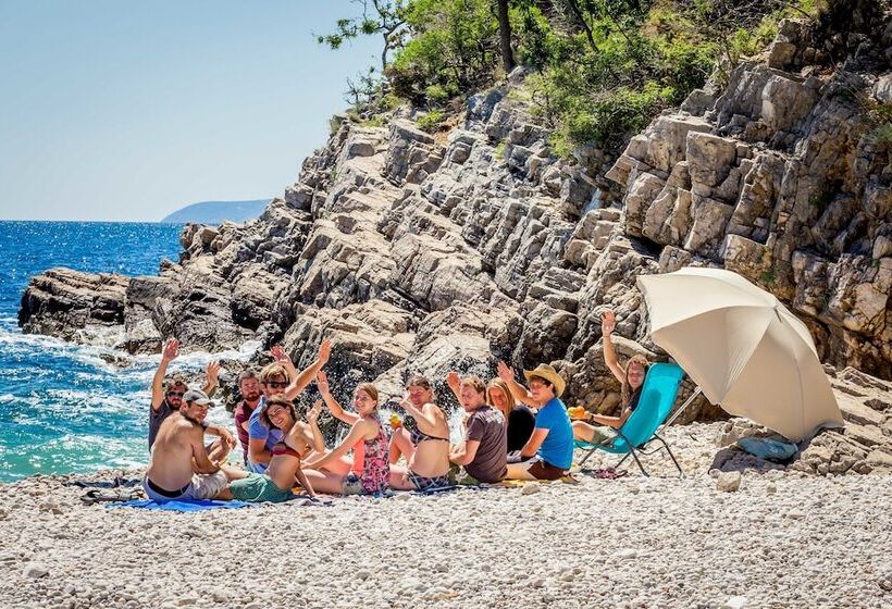 ホテル Pansion Tramontana