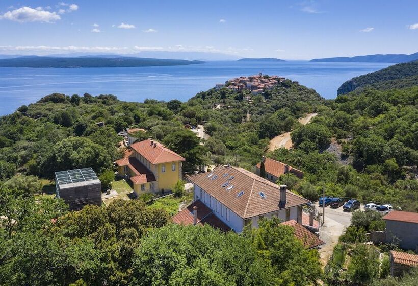 בית מלון כפרי Pansion Tramontana