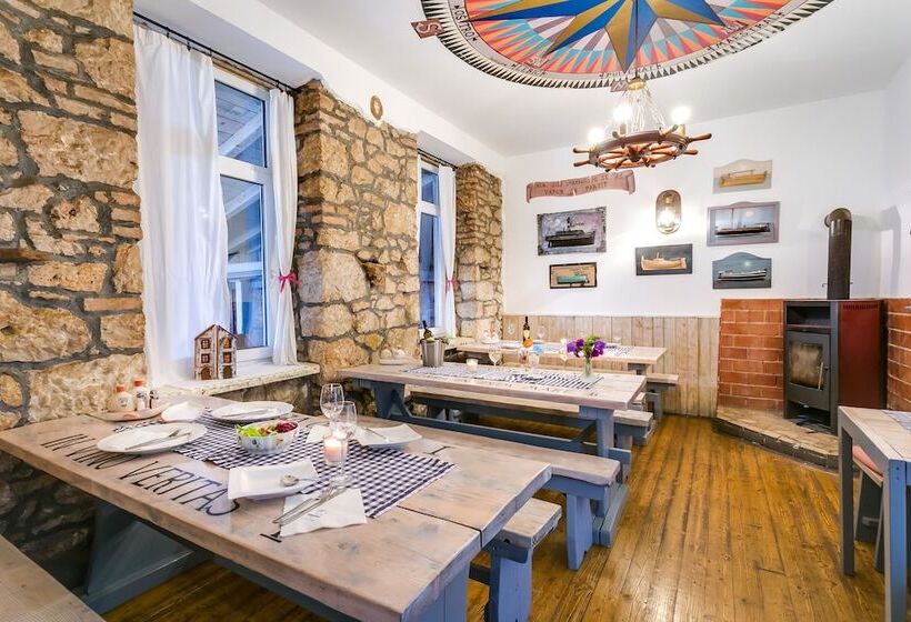 ホテル Pansion Tramontana