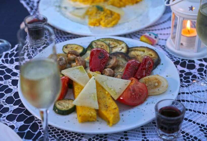 ホテル Pansion Tramontana