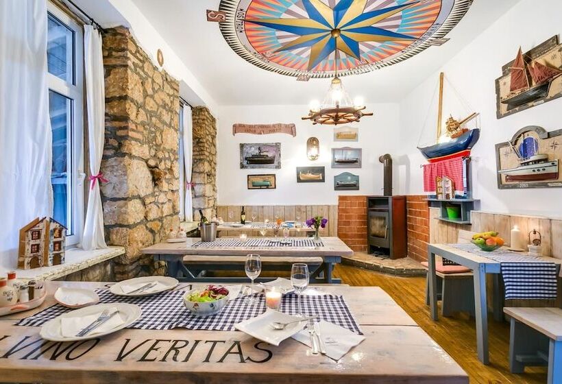 ホテル Pansion Tramontana