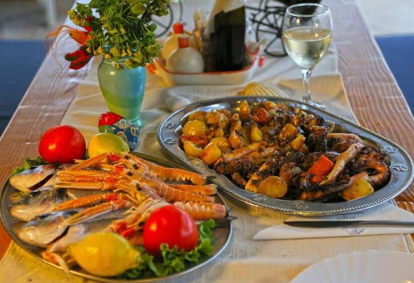 ホテル Pansion Tramontana