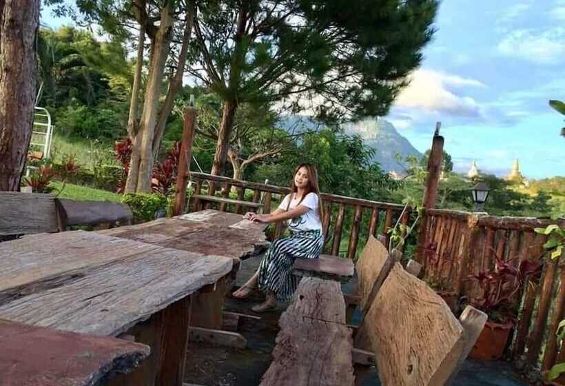 ホテル Phusiatfha Resort