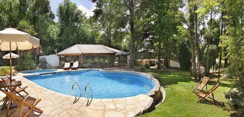 هتل Posada Del Sauce