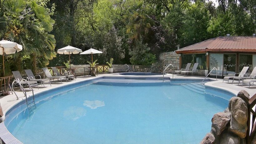 هتل Posada Del Sauce