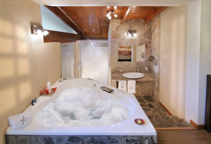 هتل Posada Del Sauce