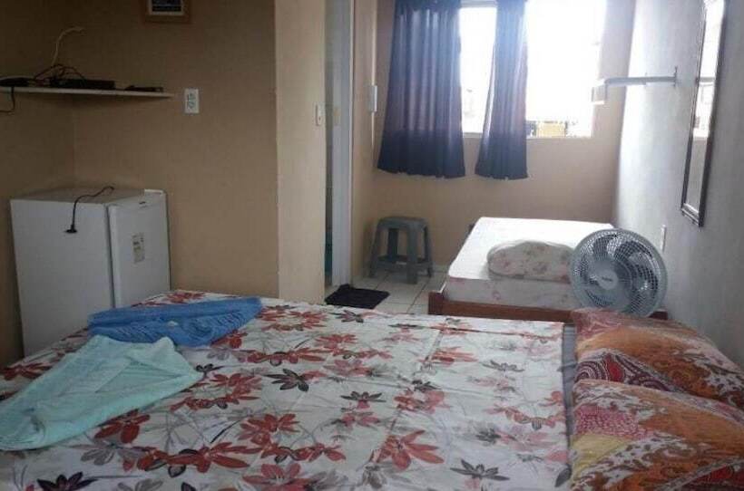 ホテル Pousada Virginia