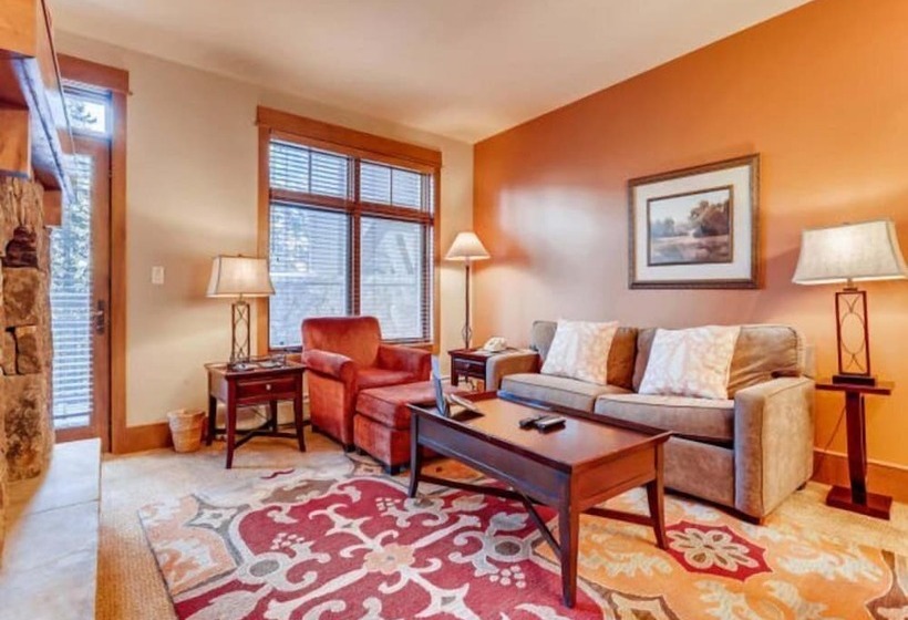 Отель Premier 1 Bedroom Ski In, Ski Out Lone Eagle Condo With The Best Access To Skiing In Keystone