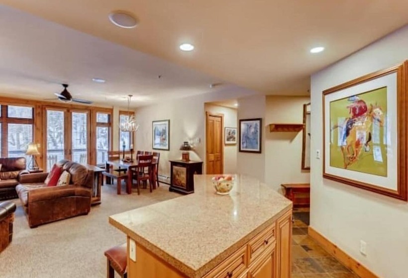 בית מלון כפרי Premier 2 Bedroom Ski In, Ski Out Vacation Rental At The Timbers With The Best Access To Skiing In K