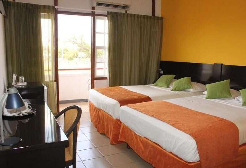 هتل Residence Inn Nickerie