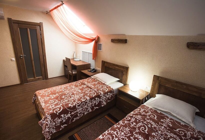 בית מלון כפרי Russkiy Dvor