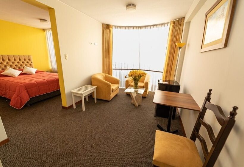 酒店 San Felipe Suites