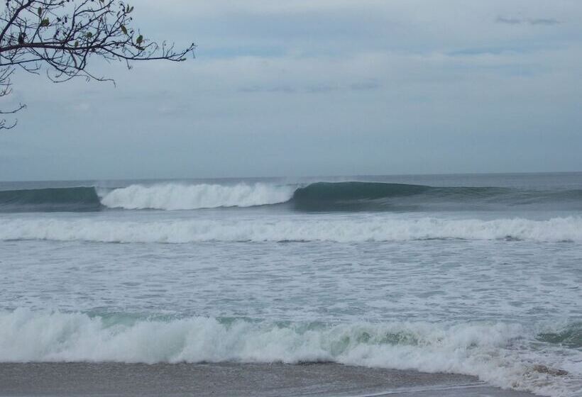 Отель Santa Teresa Surf Vista Villas