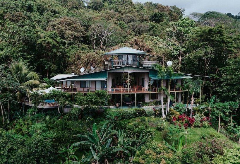 Отель Santa Teresa Surf Vista Villas