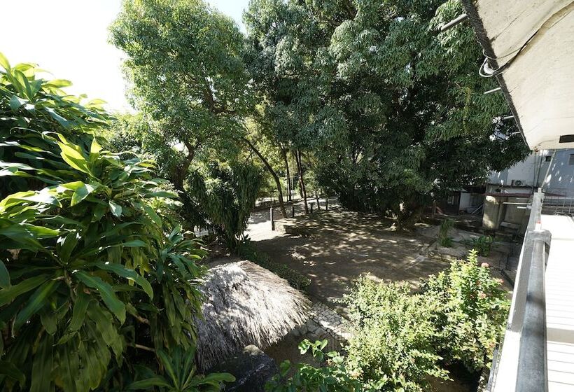 Отель Sevilla Palenque