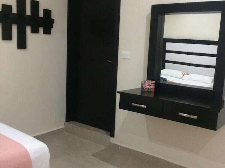 Отель Sevilla Palenque