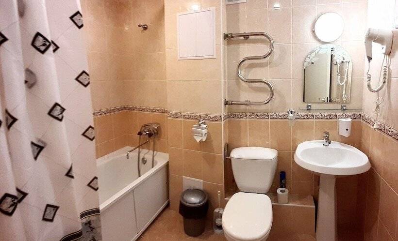 בית מלון כפרי Svir