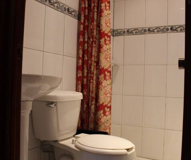 فندق Teresita's Guests Rooms