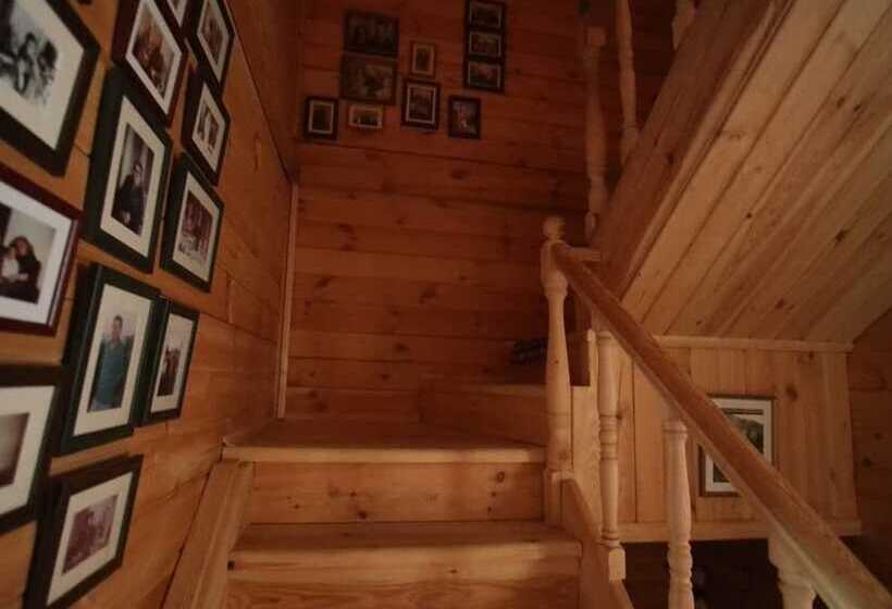 ホテル The High Trees