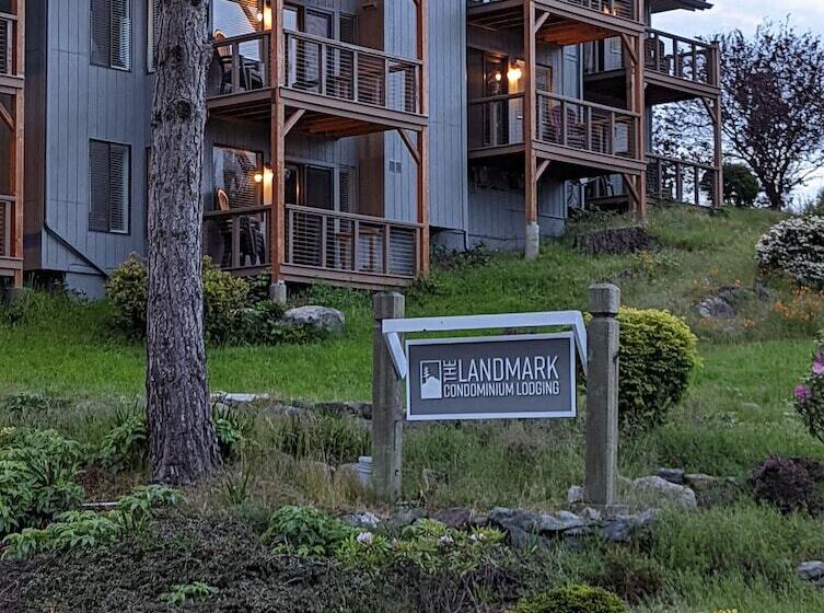 فندق The Landmark Inn On Orcas Island