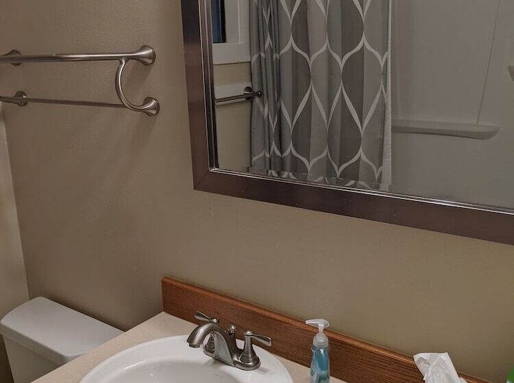 فندق The Landmark Inn On Orcas Island