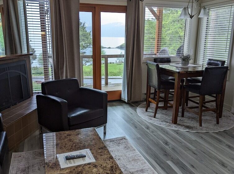 فندق The Landmark Inn On Orcas Island