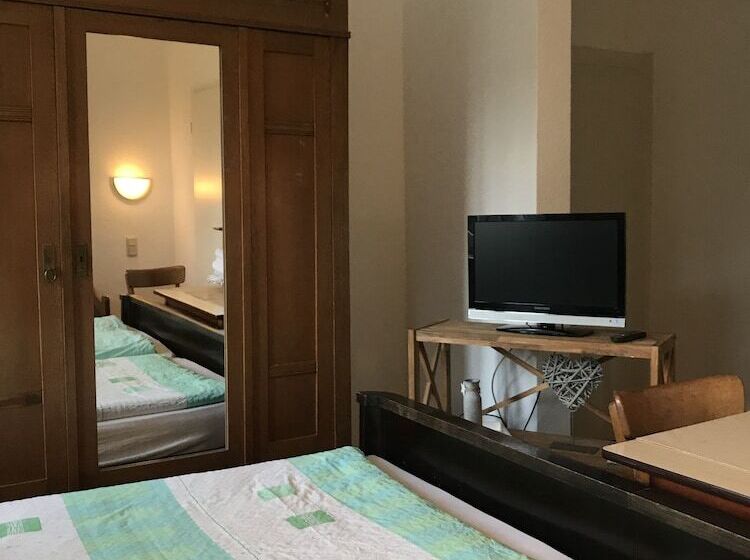 Отель Vogtshof Von Wetteldorf