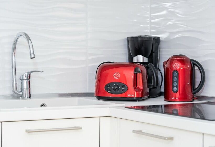 בית מלון כפרי Zennova Aelia Apartments 6