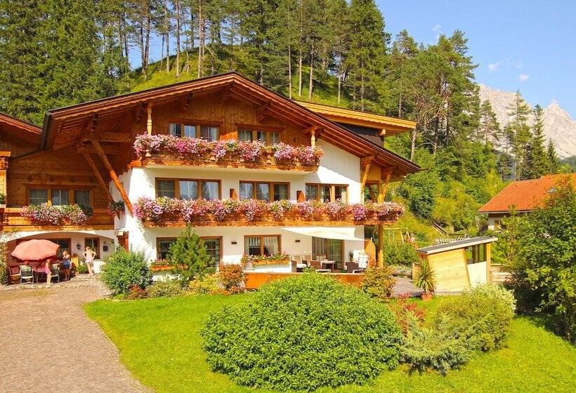 فندق Zirbennest Martha