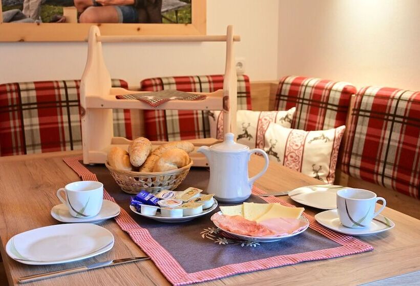 فندق Zirbennest Martha