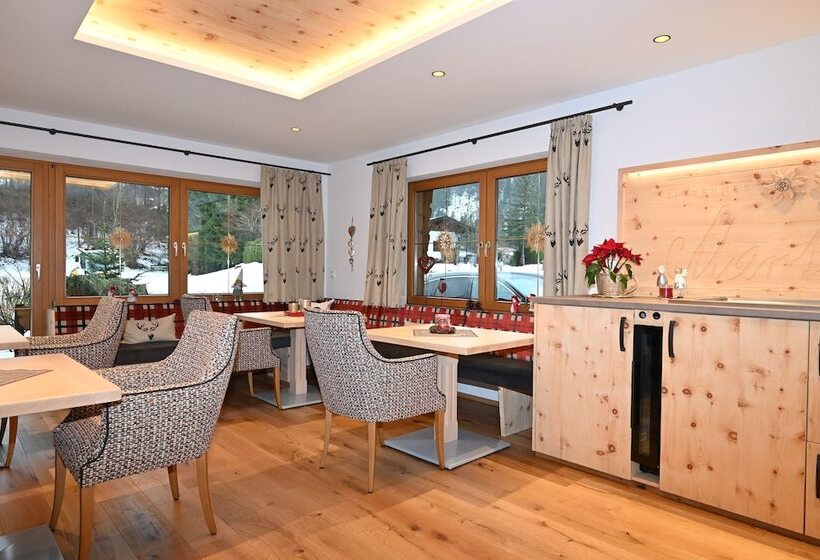 فندق Zirbennest Martha