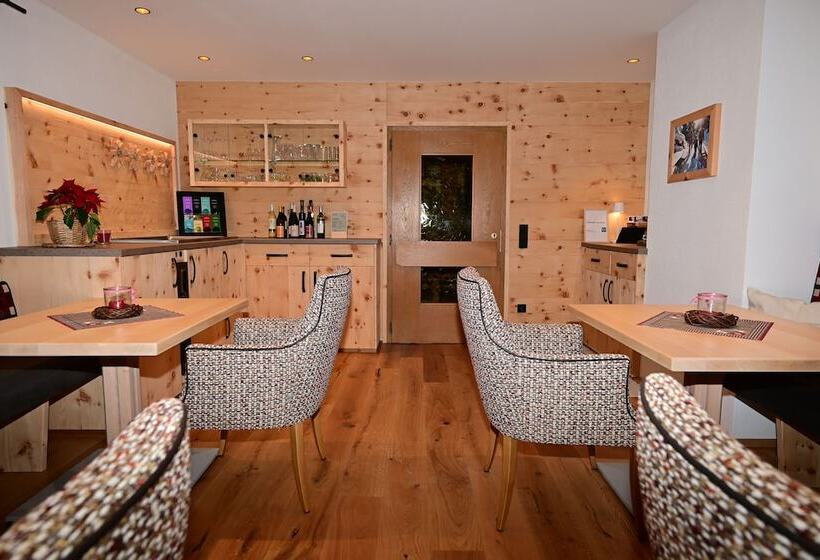 فندق Zirbennest Martha