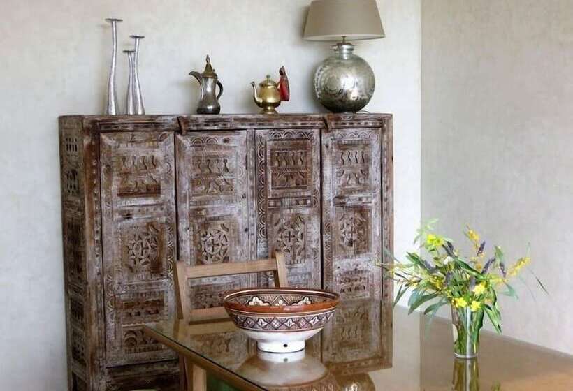 L  Amandier Hotel & Villas