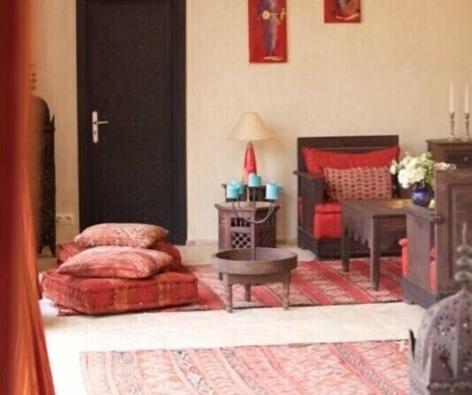 L  Amandier Hotel & Villas