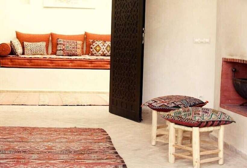 L  Amandier Hotel & Villas