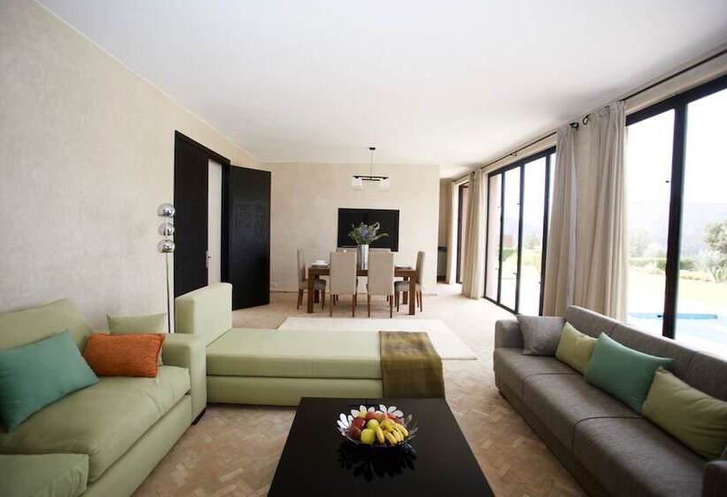 L  Amandier Hotel & Villas