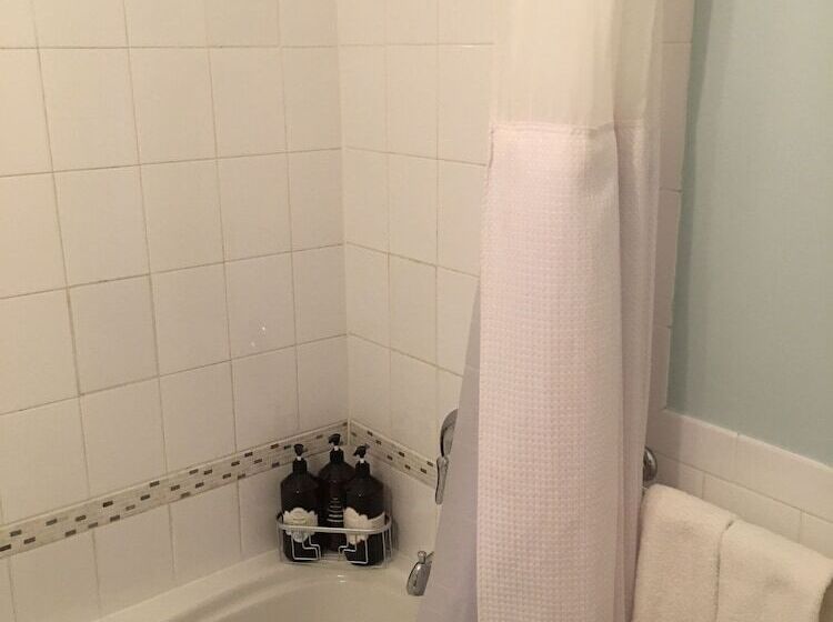 Matisse Bed & Breakfast