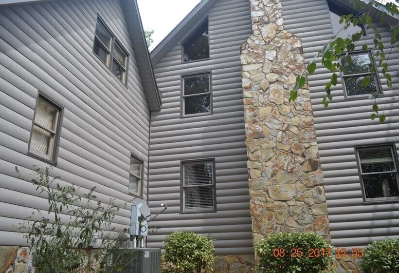 Mountain Rivers Lodge