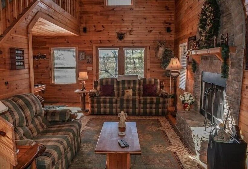 Mountain Rivers Lodge