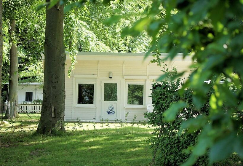 Ostsee Gutshaus Bungalows