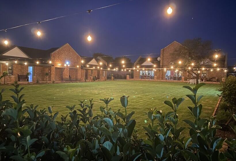 Пансион 2 Owls Guesthouse