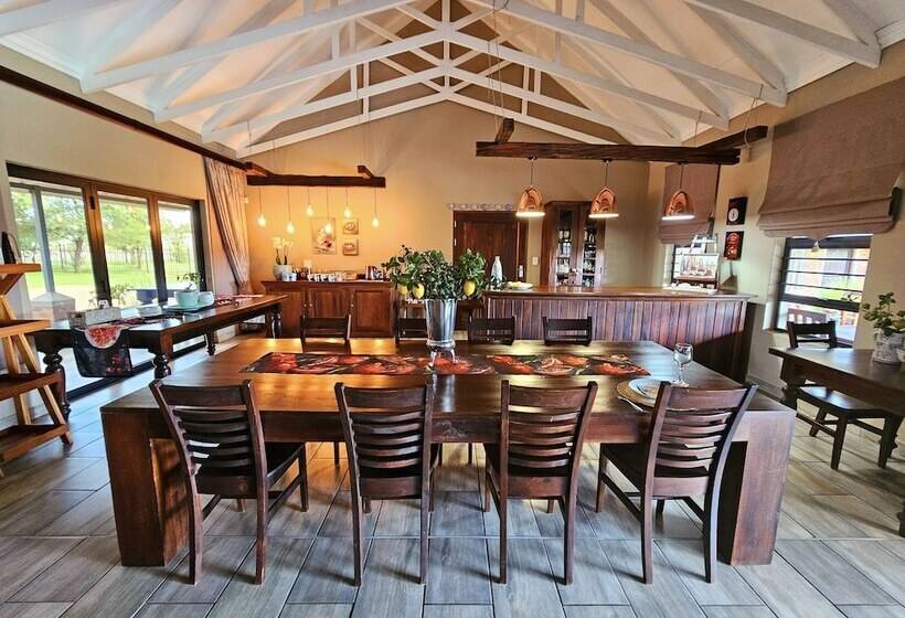 Пансион 2 Owls Guesthouse