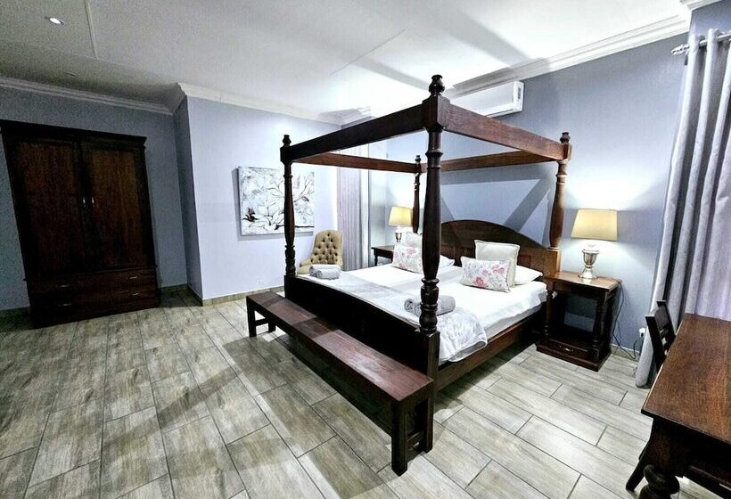 Пансион 2 Owls Guesthouse