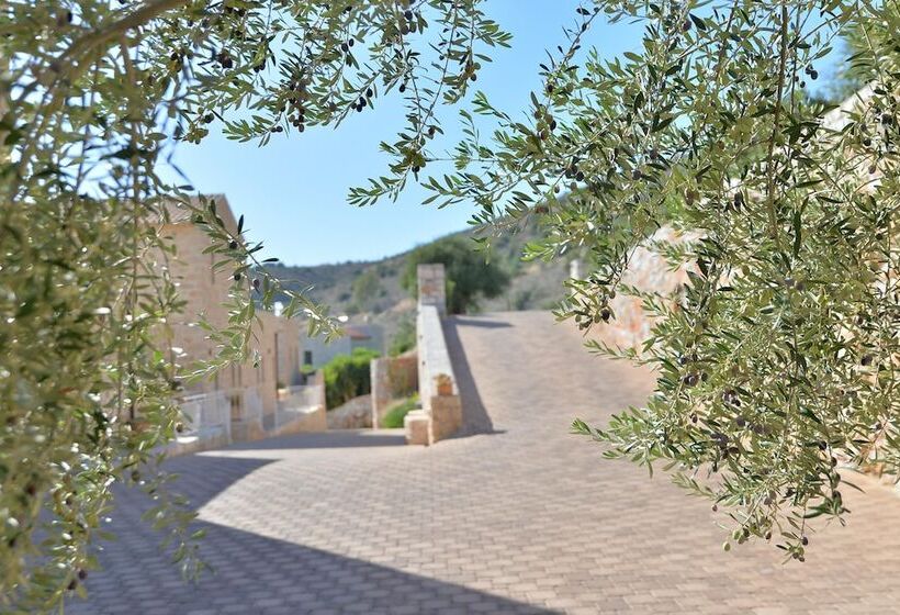 פנסיון Akrolithi Boutique